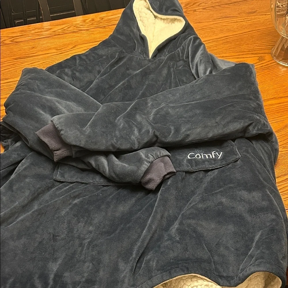 Coinfly Women's Navy Hooded Jacket